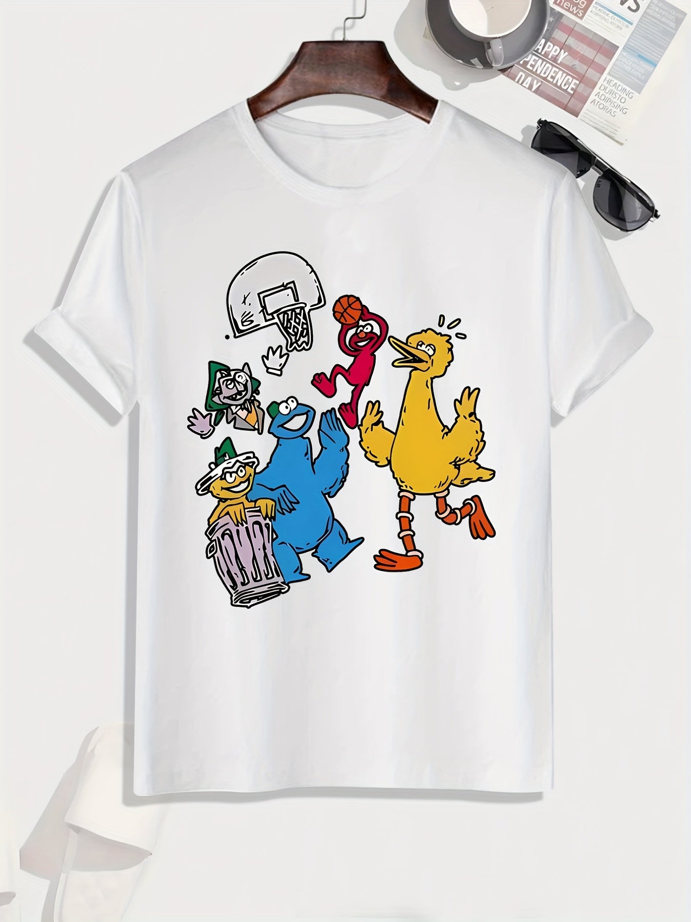 Men's "Cartoon Animals" Graphic Print Crew Neck T-Shirt