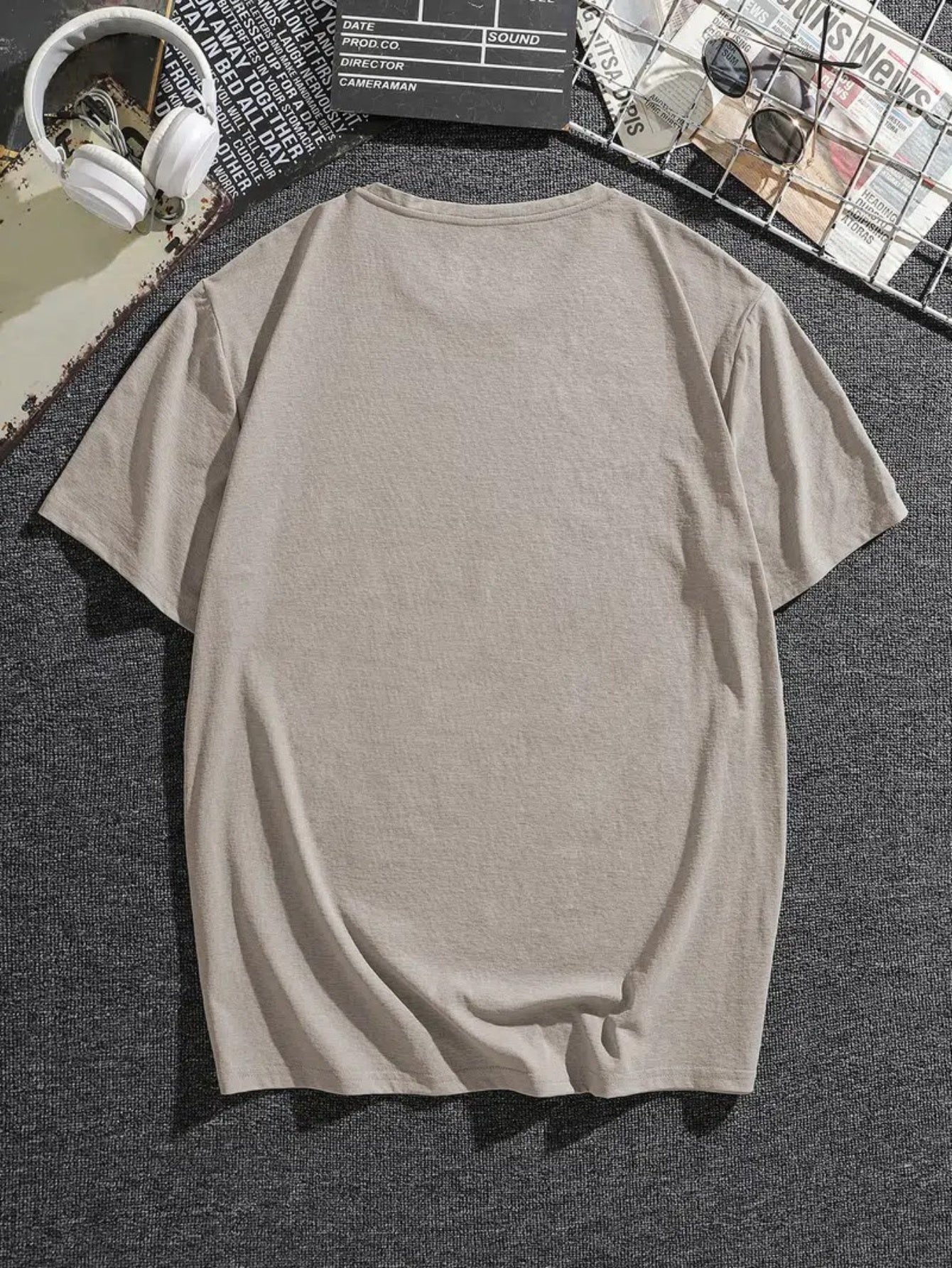 Men's Summer Watching Outside Round Neck T-shirt