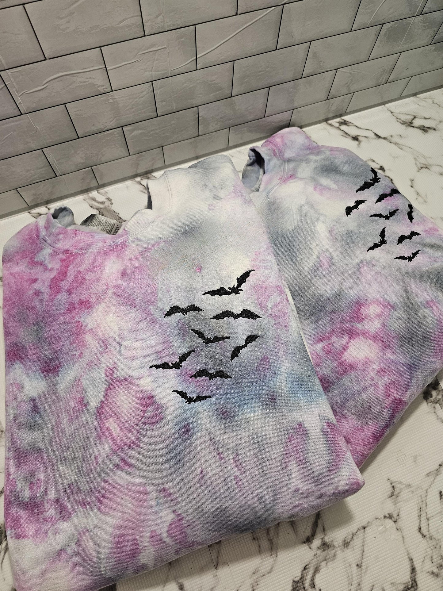 Embroidered Tie-Dye Bat Halloween Crew Neck Sweatshirt