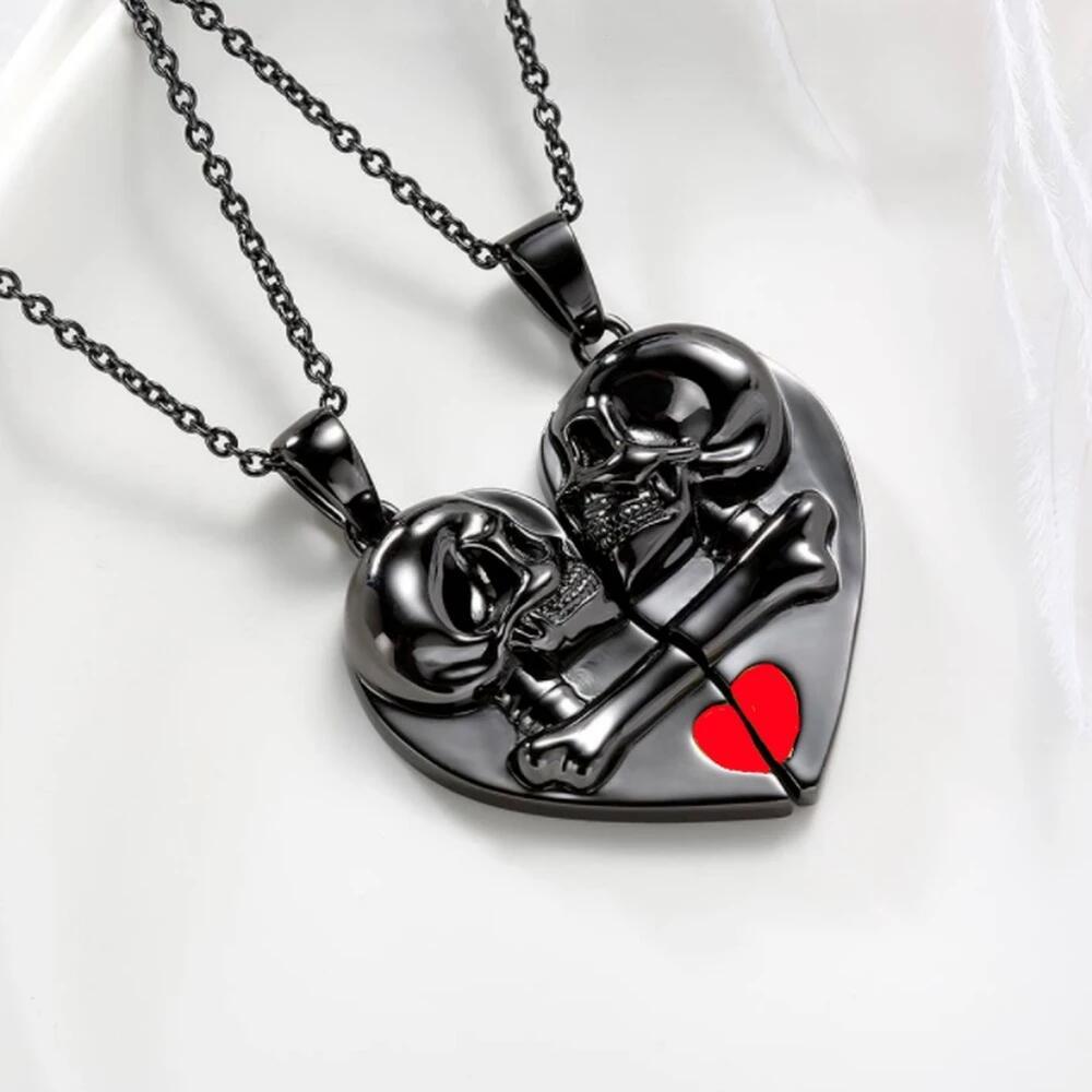 Skull Magnetic Couple Necklace